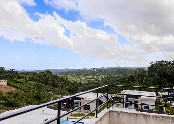 Emerald Sundara Ochi Holiday home *